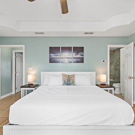 Island Escape & Huisache Townhome South Padre Island Room photo
