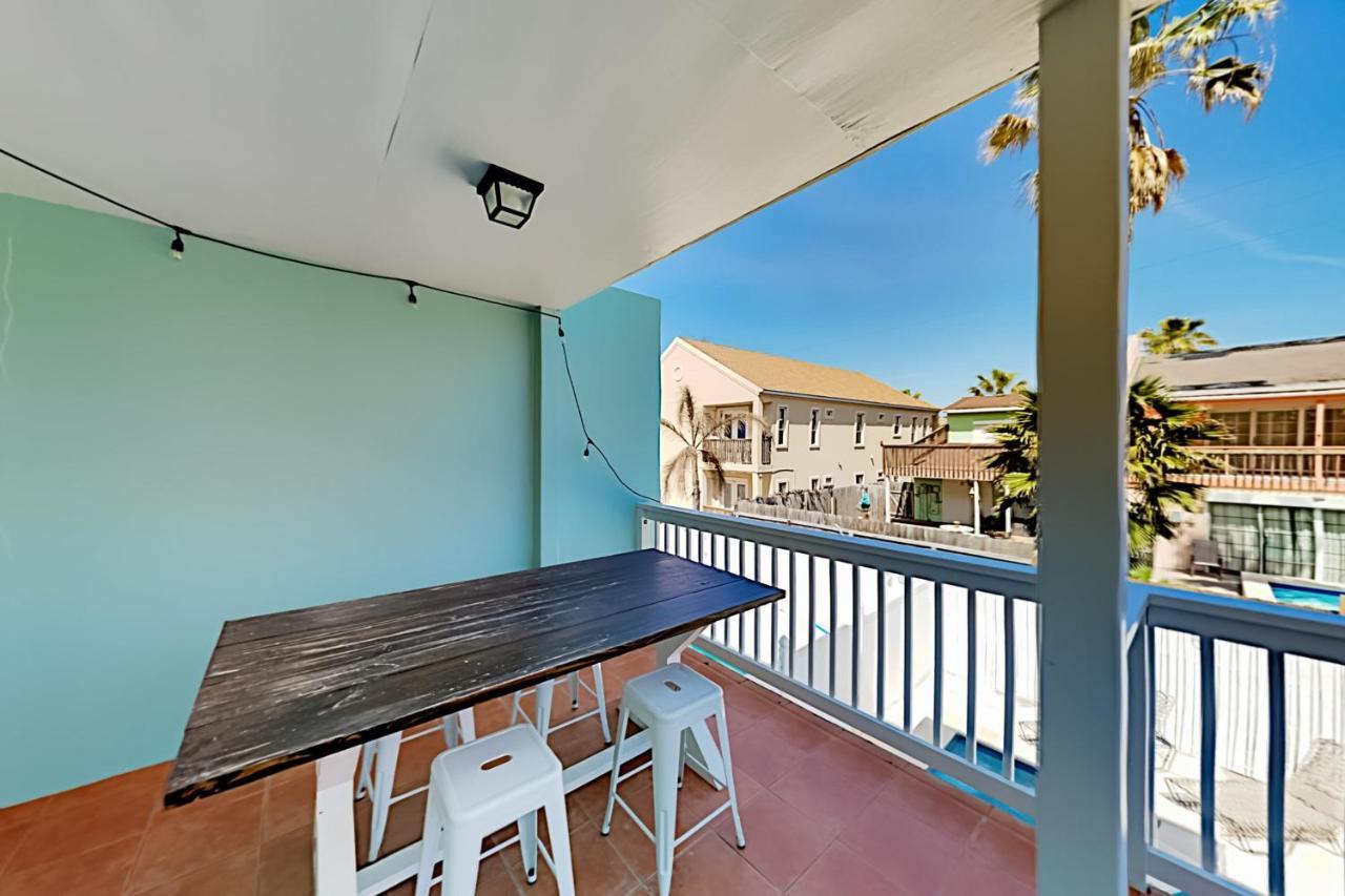 Island Escape & Huisache Townhome South Padre Island Exterior photo