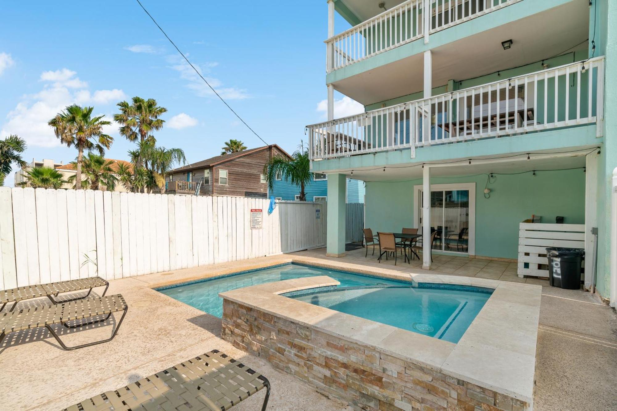 Island Escape & Huisache Townhome South Padre Island Room photo