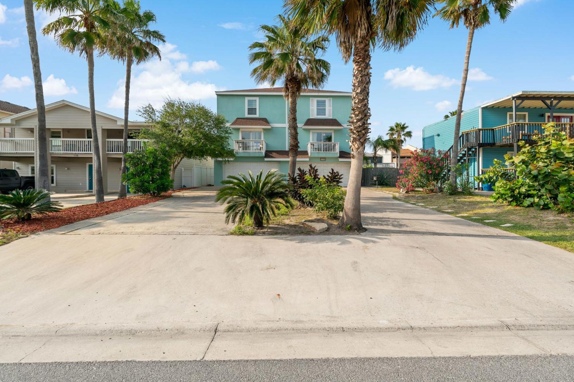 Island Escape & Huisache Townhome South Padre Island Room photo